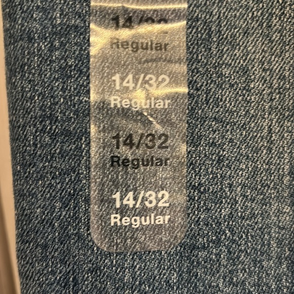 Gap Denim Kick Fit Stretch MidRise Flare Ankle Length Size 14R -32 - Picture 3 of 6